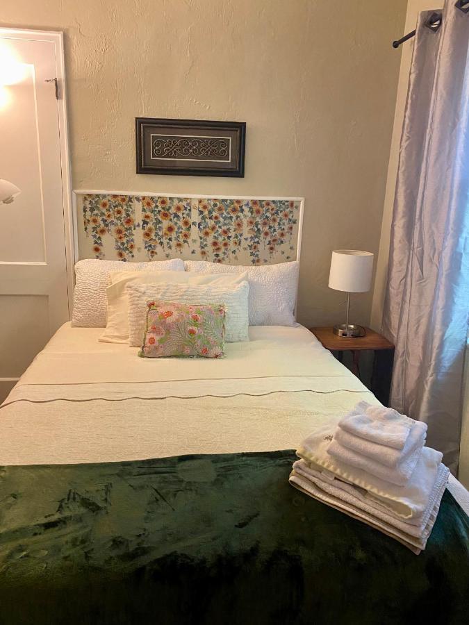 Villa Olivia Guest Roomsハリウッド エクステリア 写真