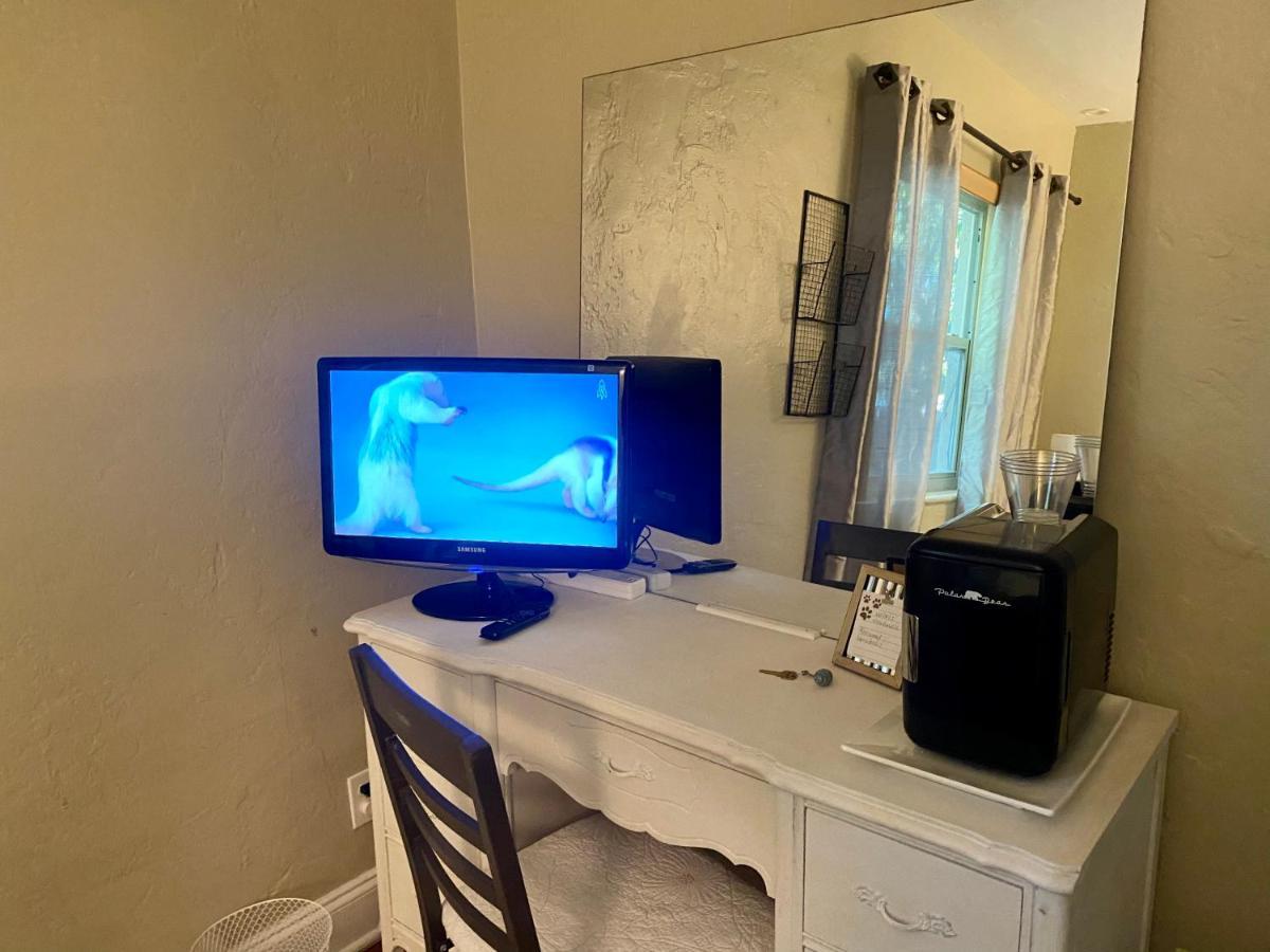 Villa Olivia Guest Roomsハリウッド エクステリア 写真